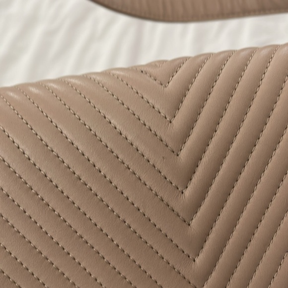 Chanel Boy Flap Bag Chevron Lambskin Old Medium - Picture 14 of 14